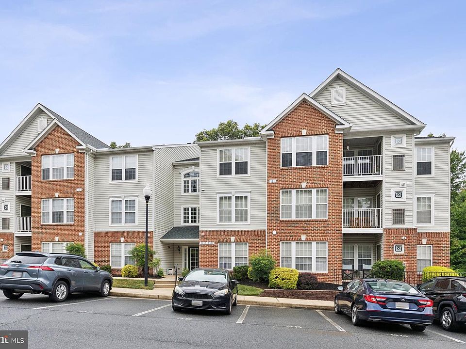 1st image of 5051 Marchwood Ct #6J