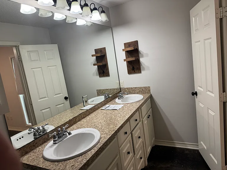 144 Patricks Cv #1 — Photo 7