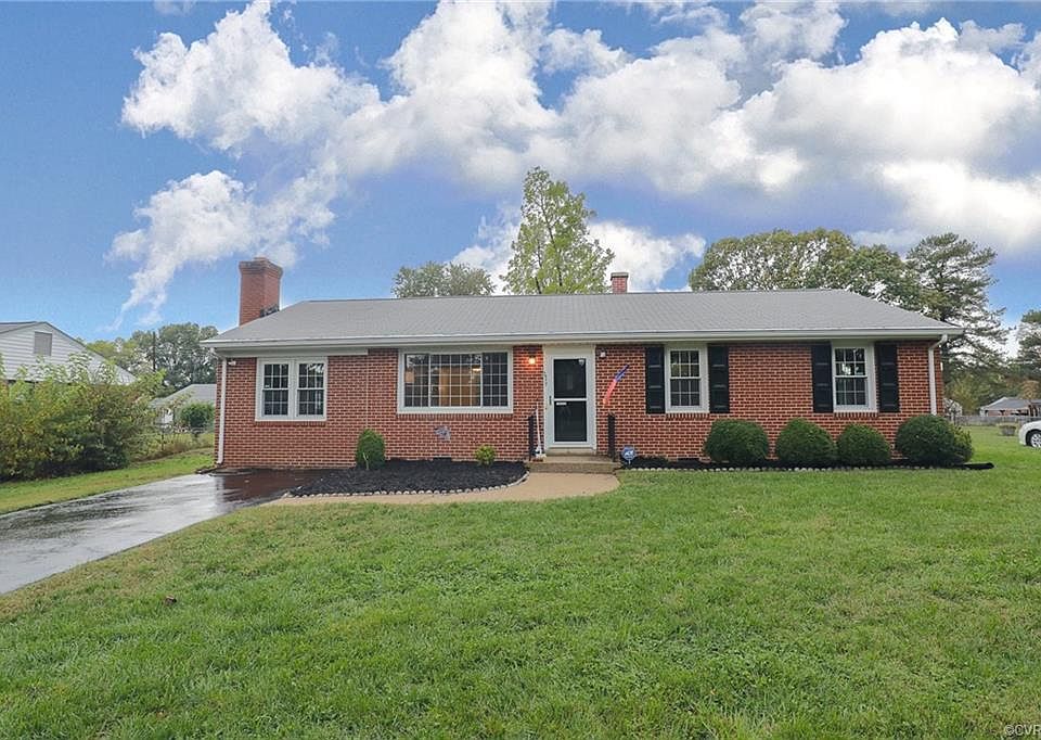 1st image of 7977 Kenmore Dr