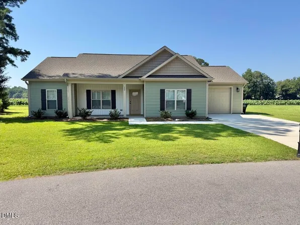 404 S Eastwood Dr, Benson, NC 27504