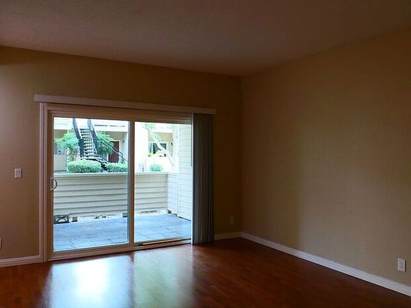 3rd image of 1116 Cedar Gables Dr
