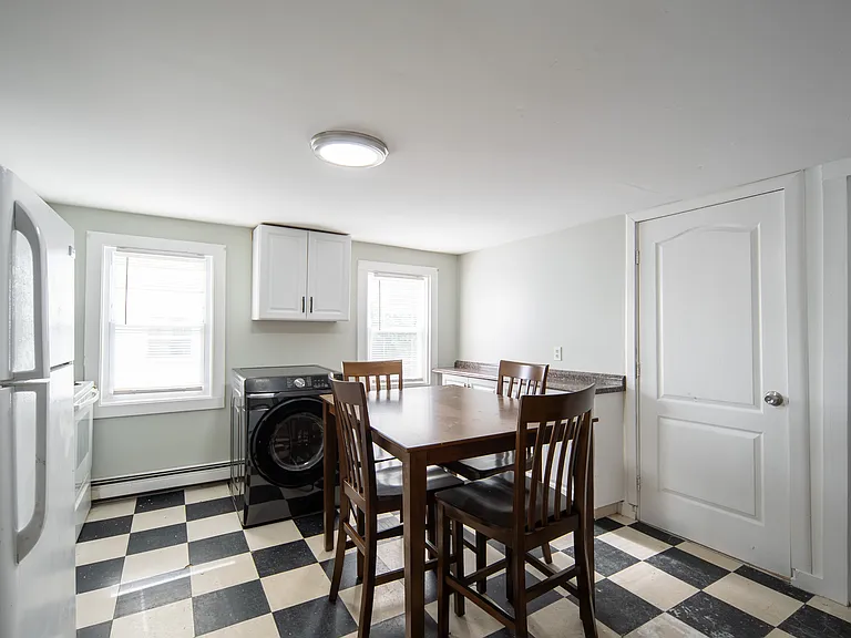 36 Farm St — Photo 2