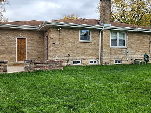 3rd image of 1310 W Campbell St