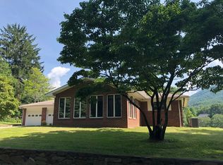 100 Chapel Rd, Black Mountain, NC 28711