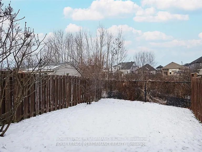 1843 Arrowgrass Way — Photo 32