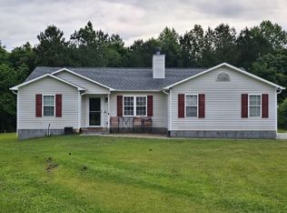 204 Winterberry Ct, Jacksonville, NC 28540