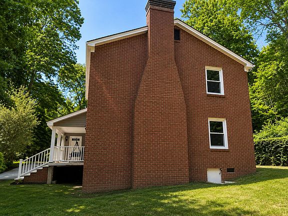 5th image of 241 Craig Ave