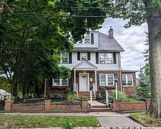 1st image of 17 Cliff St