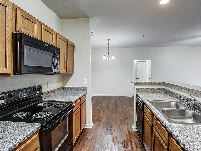 Airway Ridge Apartments — Photo 11