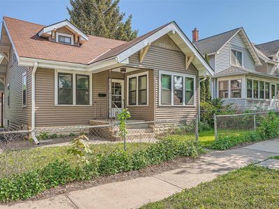 1011 3rd St E, Saint Paul, MN, 55106