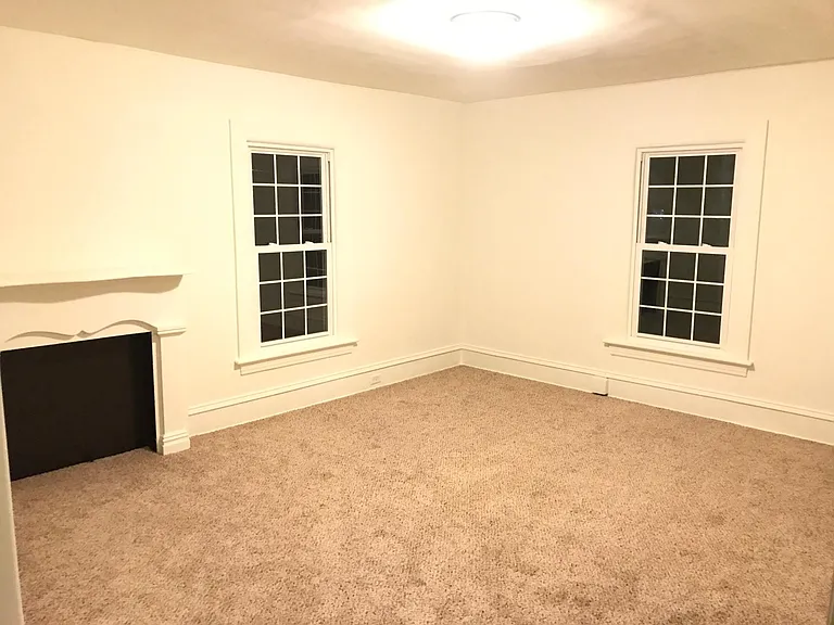 1046 Liberty St #2 — Photo 2