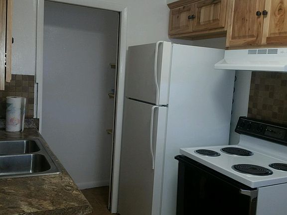4th image of 610 10th St NW APT 3