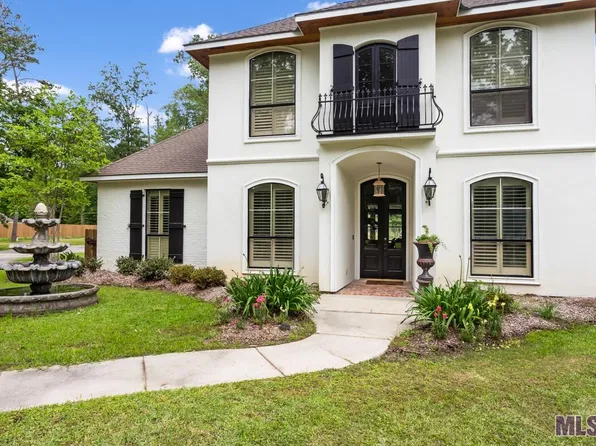 8703 Wildwood Dr, Denham Springs, LA 70706