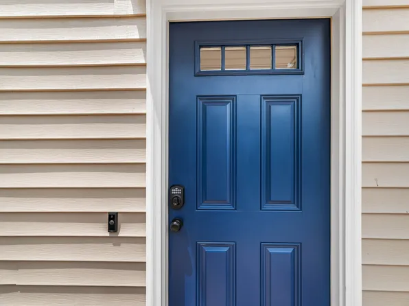 160A Warwick St #A, Madison Heights, VA 24572