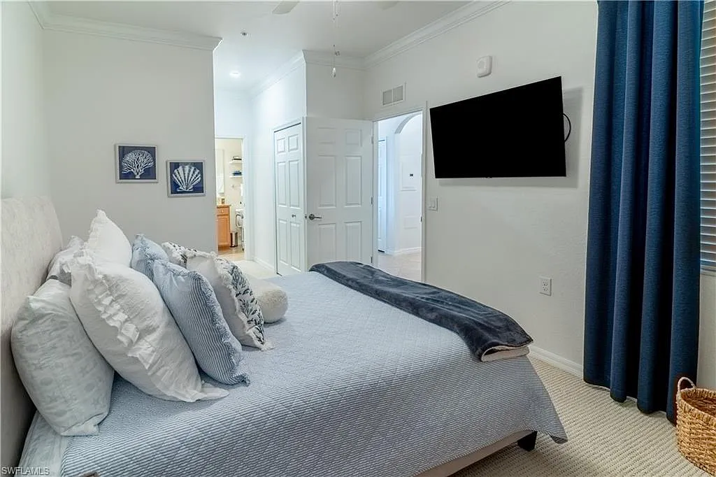 2 bed, 2.0 bath, 1162 sqft, $6,000 — Photo 4