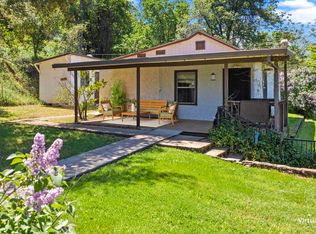 3434 Beacon Dr, Anderson, CA 96007