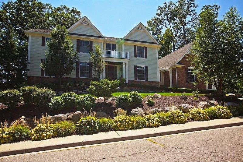 1st image of 525 Linden Ct