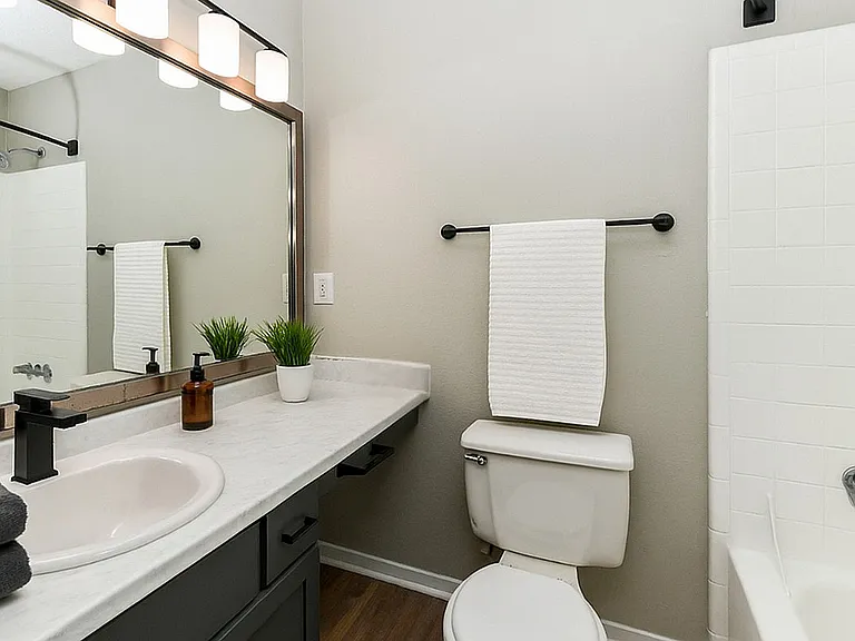 Avana Court — Photo 24