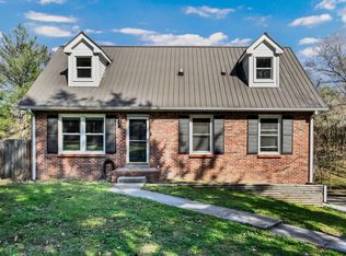 2331 Seven Mile Ferry Rd, Clarksville, TN 37040