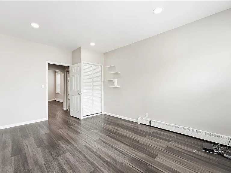 169 Zabriskie St #1 — Photo 20