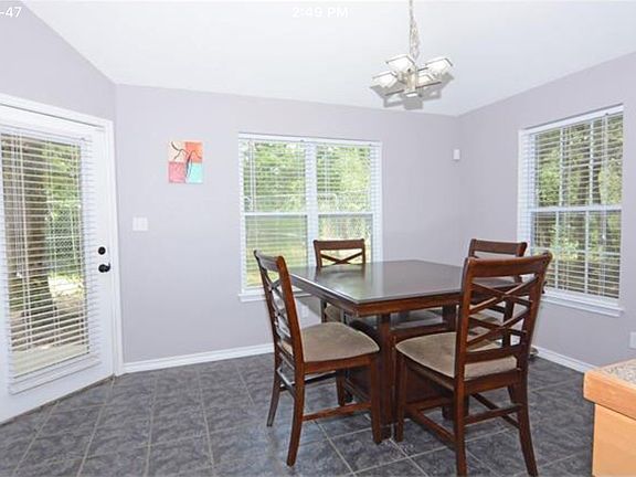 4th image of 245 Woodlands Dr