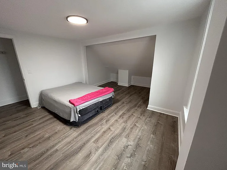 1067 S Clinton Ave #2 — Photo 24