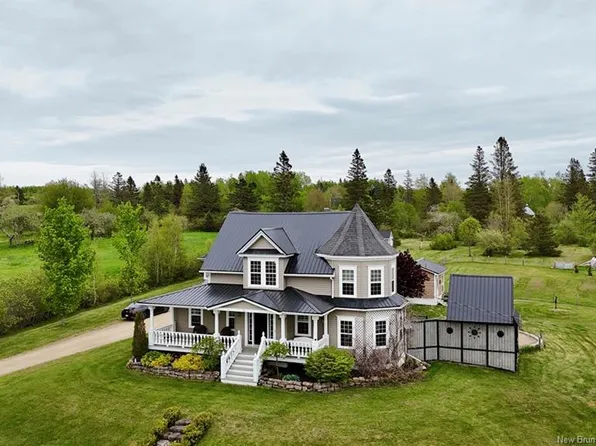 521 Royal, Memramcook, NB E4K 1N7