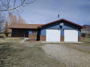 13 Road 6ss, Cody, WY 82414