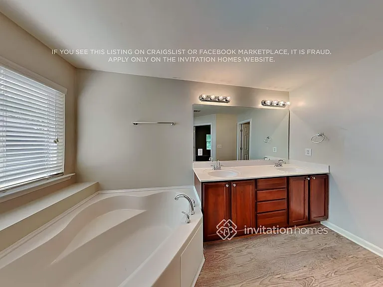 4517 Creekside Cv — Photo 21