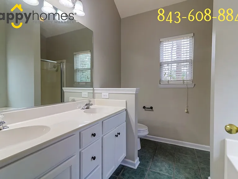 7896 Sabalridge Dr — Photo 22