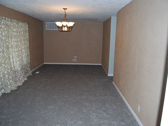 3rd image of 3627 N Grant St
