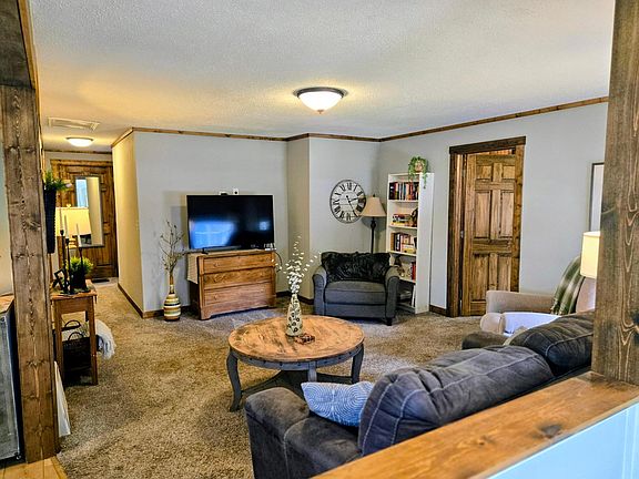 3rd image of 1326 Gartland Ave