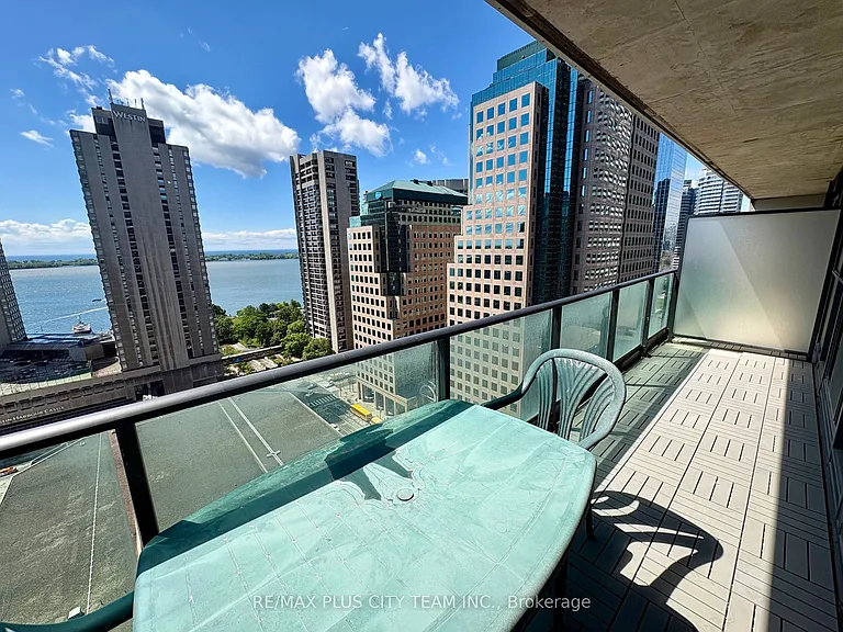 33 Bay St #2109 — Photo 11
