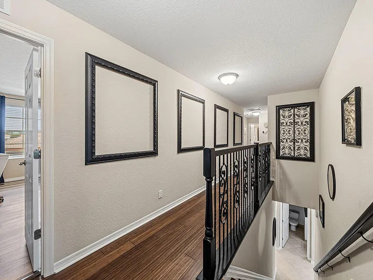 10652 Ivanhoe Ln — Photo 40
