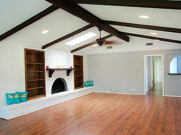 5th image of 2821 Prairie Creek Dr