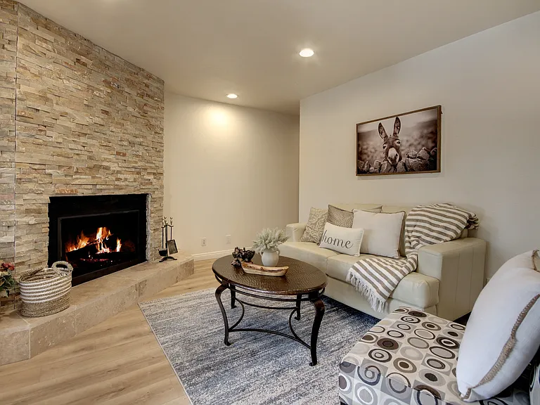 430 E Country Club Blvd #B — Photo 13