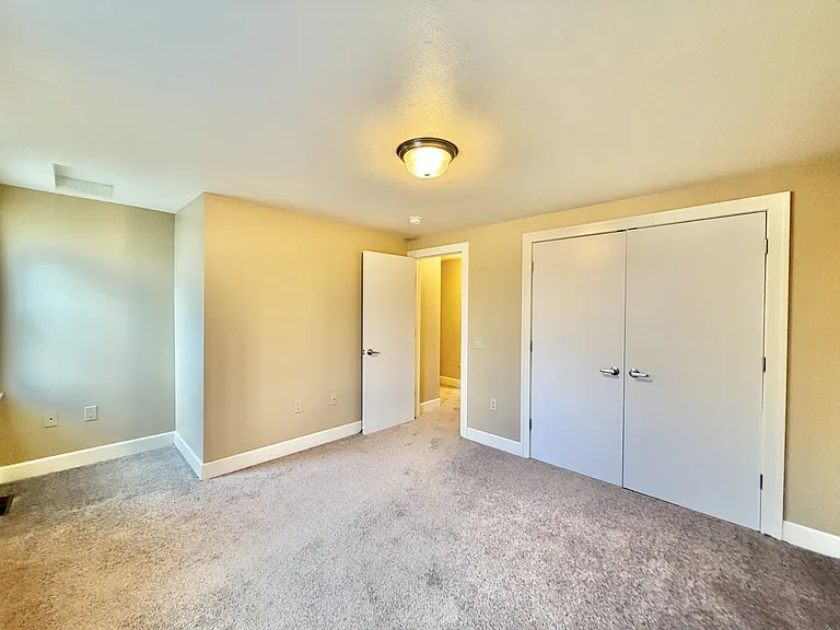 206 Carpenter St #3 — Photo 8