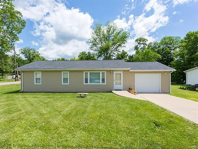9302 Valley Ln photo 1