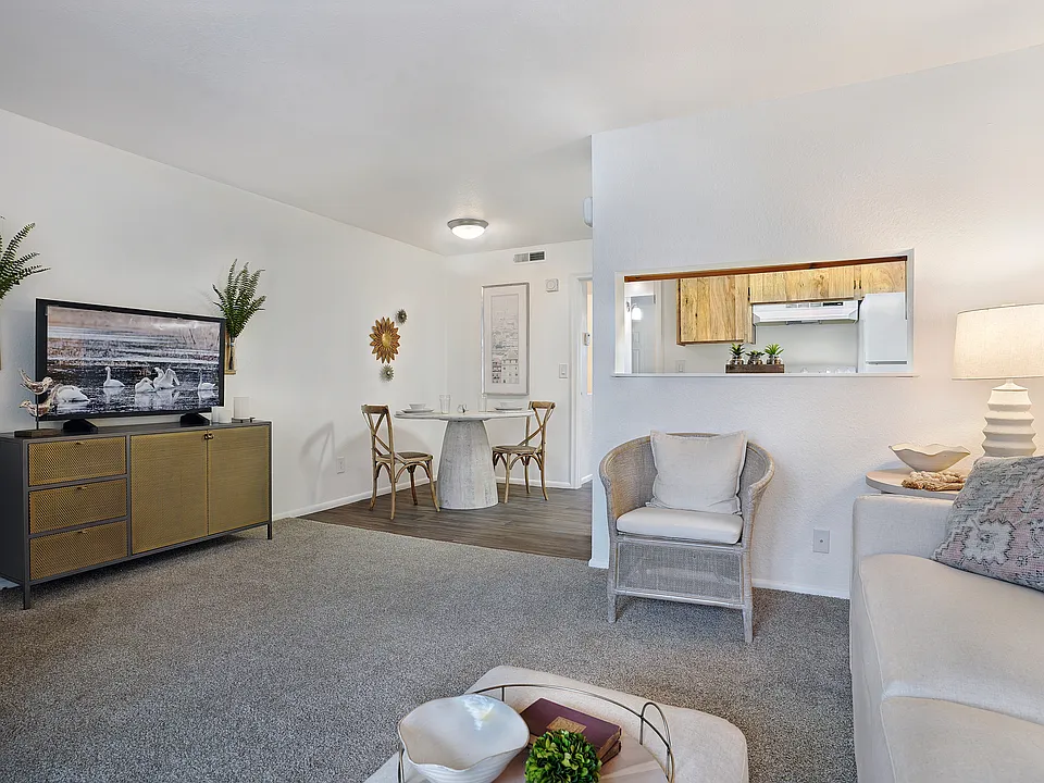 Living Area 2