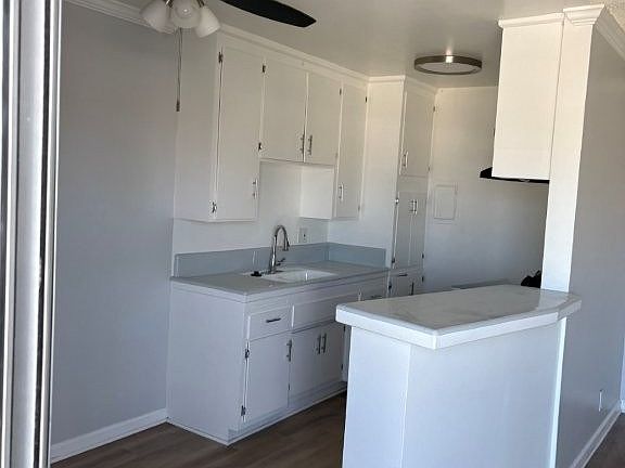 4th image of 1144 W 13th St #17