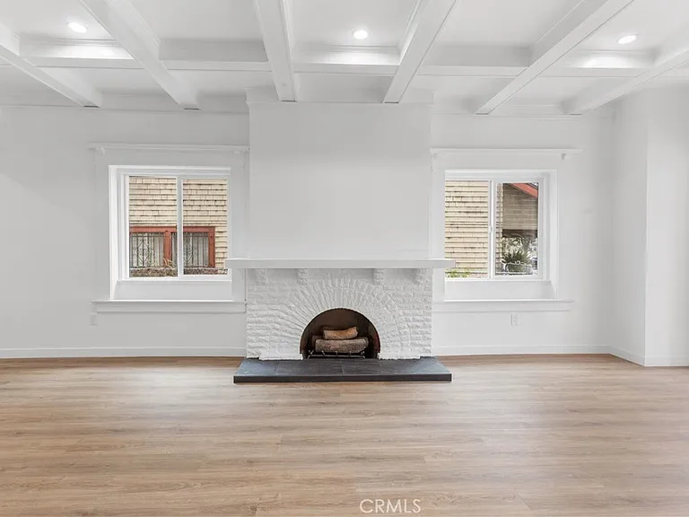 2636 S Normandie Ave — Photo 7