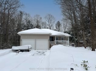 22 Laurier Blvd, Tiny, ON L9M0J2