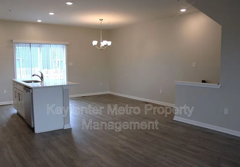 9818 Ruby Lockhart Blvd — Photo 16