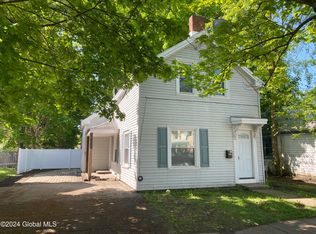 29 Lawrence St, Glens Falls, NY 12801