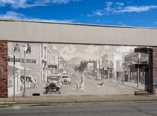 501 E Main St, Cottage Grove, OR 97424