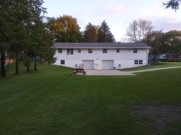 2nd image of 374 Windell Ave