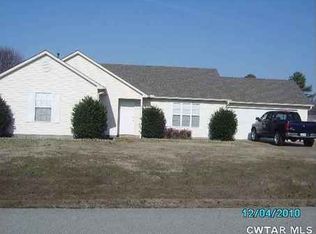 23 Midfield Dr, Oakfield, TN 38362