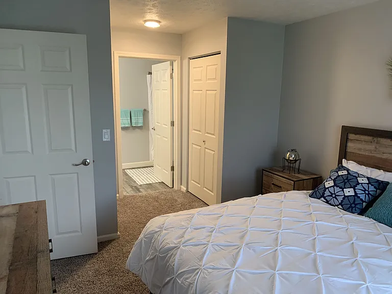 Spring Lake Apartments — Photo 18