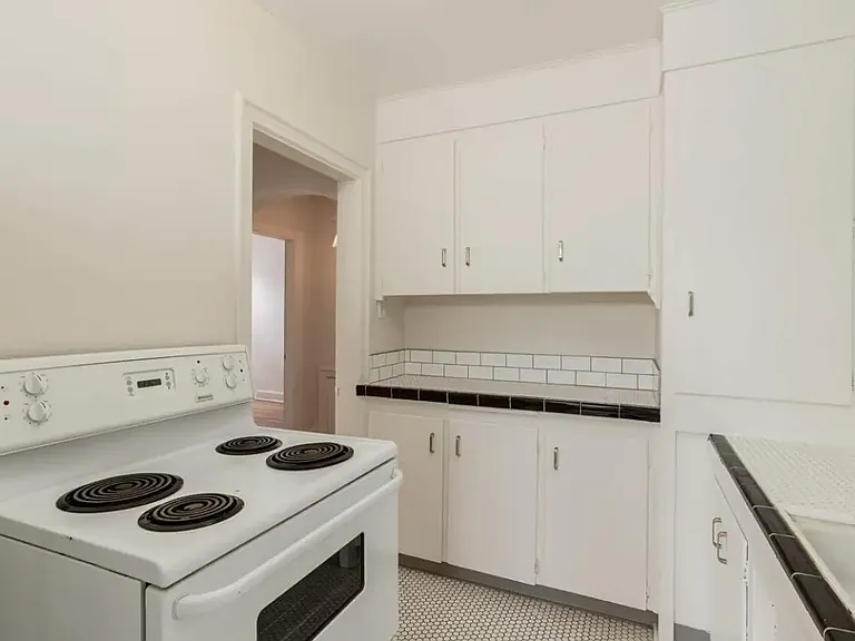 1121 6th St SW #7 — Photo 10