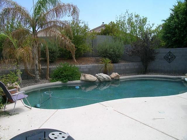 Big Backyard with POOL & Grass!